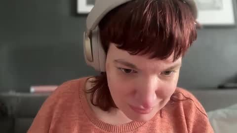 Snapshot of mossy_mommy chatting on 16, 2, 2025 Mossy Mommy online show from 16, 2, 2025