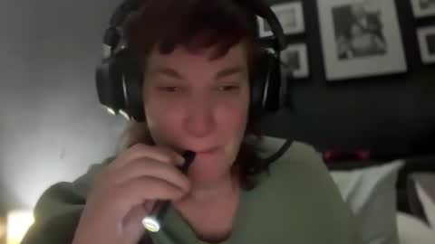 Snapshot of mossy_mommy chatting on 18, 2, 2025 Mossy Mommy online show from 18, 2, 2025