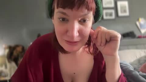 Snapshot of mossy_mommy chatting on 18, 2, 2025 Mossy Mommy online show from 18, 2, 2025