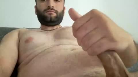 Snapshot of mosta977 chatting on 4, 7, 2026 Arab boy online show from 4, 7, 2026
