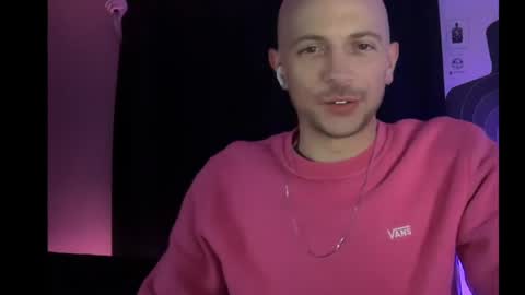 Snapshot of mount_vesuvius chatting on 15, 4, 2026 mount_vesuvius online show from 15, 4, 2026