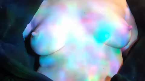 Snapshot of mountainbeauty chatting on 12, 10, 2025 mountainbeauty online show from 12, 10, 2025