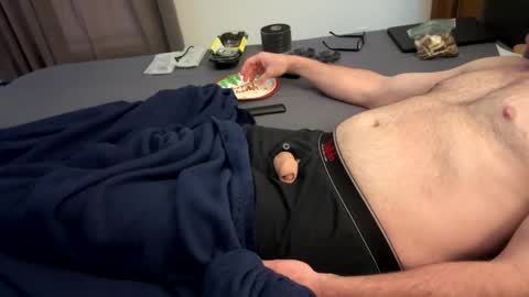 Snapshot of mps908 chatting on 20, 12, 2025 Sequoia-Cocked Hombre de Sur online show from 20, 12, 2025