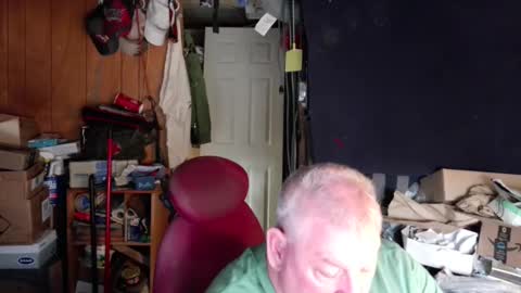 Snapshot of mr_canoe_licker_69 chatting on 10, 12, 2024 mr_canoe_licker_69 online show from 10, 12, 2024