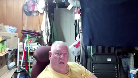 Snapshot of mr_canoe_licker_69 chatting on 20, 12, 2024 mr_canoe_licker_69 online show from 20, 12, 2024