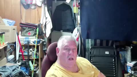 Snapshot of mr_canoe_licker_69 chatting on 31, 12, 2024 mr_canoe_licker_69 online show from 31, 12, 2024