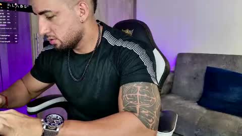 Snapshot of mr_david_cox chatting on 23, 2, 2025 David online show from 23, 2, 2025