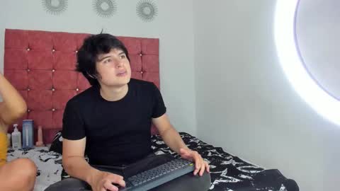 Snapshot of mr_increible_elastigirl chatting on 8, 1, 2026 Charlie and Salo online show from 8, 1, 2026