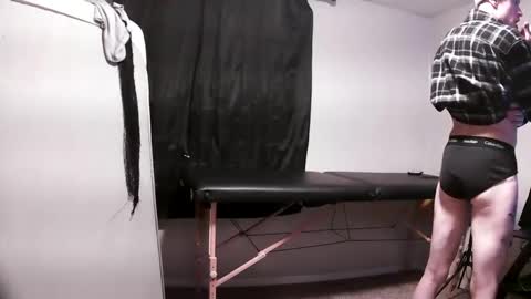 Snapshot of mr_j_showoff chatting on 5, 1, 2025 whateveryouwant online show from 5, 1, 2025
