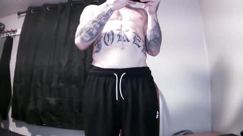 Snapshot of mr_j_showoff chatting on 7, 1, 2025 whateveryouwant online show from 7, 1, 2025