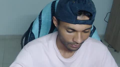 Snapshot of mr_max__ chatting on 11, 11, 2025 Max online show from 11, 11, 2025