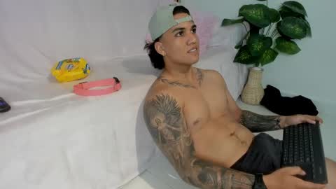 Snapshot of mr_maximo chatting on 30, 4, 2026 mr_maximo online show from 30, 4, 2026