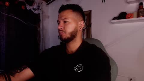 MIKEE online show from 26, 10, 2025