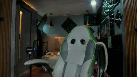mr_mois online show from 6, 6, 2026