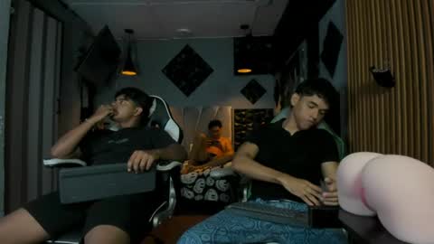 mr_mois online show from 11, 6, 2026