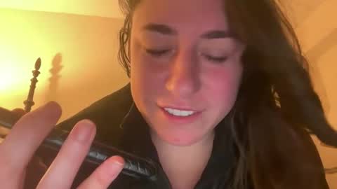 Mr  Mrs Glitter online show from 3, 2, 2026