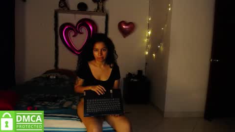 Snapshot of mr_mrscurie chatting on 11, 12, 2024 Mr  Mrs Curie online show from 11, 12, 2024