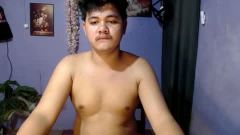 Snapshot of mr_olivercummerx chatting on 2, 3, 2026 mr_olivercummerx online show from 2, 3, 2026