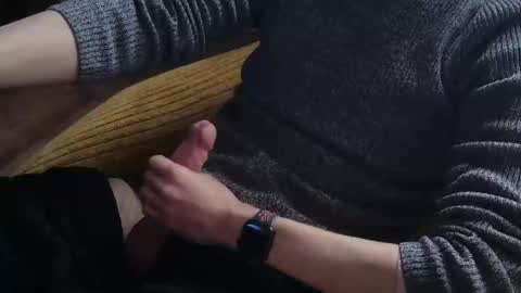 A. online show from 5, 12, 2025