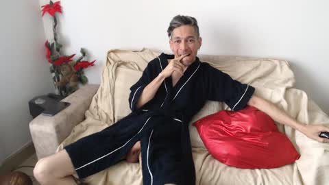 mrcock_col online show from 1, 4, 2026