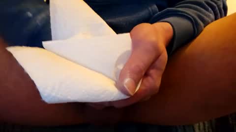 Snapshot of mrcuriousww chatting on 4, 3, 2026 mrcuriousww online show from 4, 3, 2026