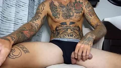 Snapshot of mremy chatting on 31, 1, 2025 Rem M online show from 31, 1, 2025