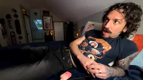 Snapshot of mrfanceypants chatting on 6, 5, 2026 mrfanceypants online show from 6, 5, 2026