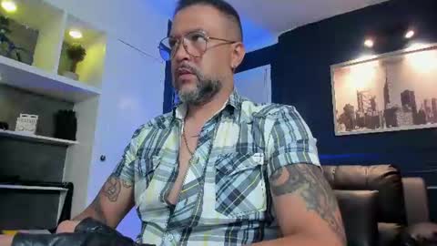 Snapshot of mrfrank_tattoo chatting on 14, 6, 2026 MrFrank. online show from 14, 6, 2026
