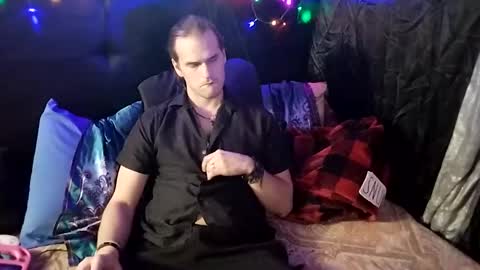 Snapshot of mrkinksized chatting on 8, 1, 2025 MrKinkSized online show from 8, 1, 2025