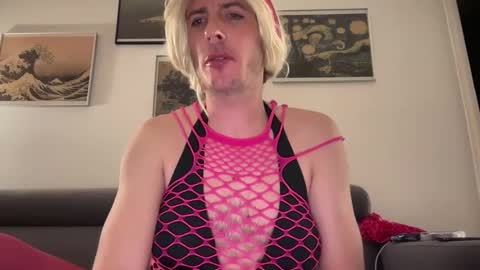 Snapshot of mrmooser42 chatting on 30, 1, 2025 TaleOfLaura online show from 30, 1, 2025