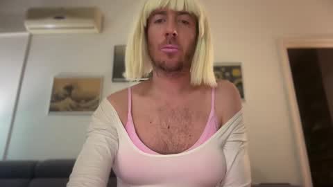 Snapshot of mrmooser42 chatting on 11, 2, 2026 TaleOfLaura online show from 11, 2, 2026