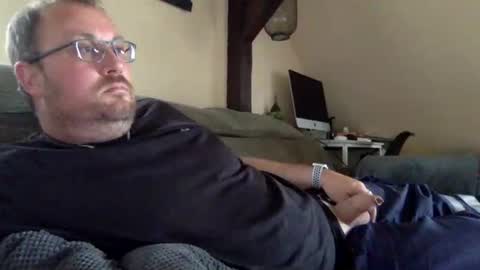Snapshot of mrosenth81 chatting on 10, 6, 2026 mrosenth81 online show from 10, 6, 2026