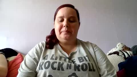 Snapshot of mrs_butterfly84 chatting on 27, 5, 2026 Mrs Butterfly online show from 27, 5, 2026