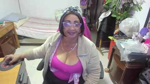 mrs_mommy online show from 7, 2, 2025