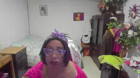 mrs_mommy online show from 24, 2, 2025