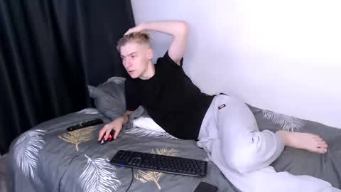 Snapshot of mrsexycum4u chatting on 10, 12, 2024 Adam online show from 10, 12, 2024