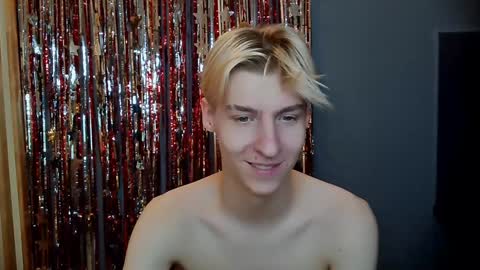 Snapshot of mrsexycum4u chatting on 30, 12, 2024 Adam online show from 30, 12, 2024