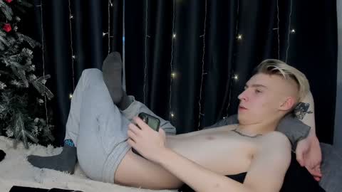 Snapshot of mrsexycum4u chatting on 3, 2, 2025 Adam online show from 3, 2, 2025