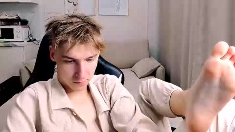 Snapshot of mrsexycum4u chatting on 20, 11, 2025 Adam online show from 20, 11, 2025