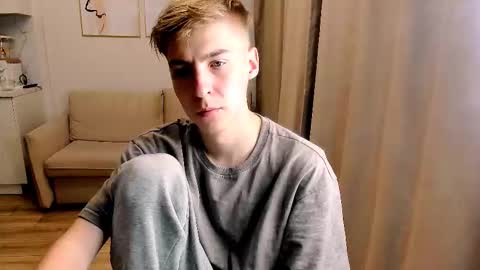Snapshot of mrsexycum4u chatting on 25, 11, 2025 Adam online show from 25, 11, 2025
