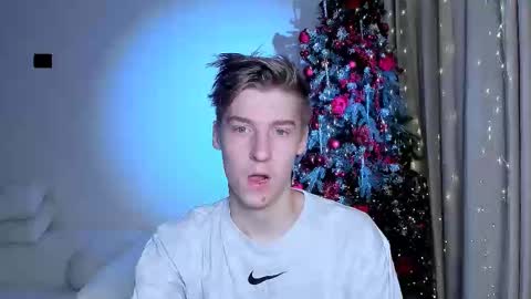 Snapshot of mrsexycum4u chatting on 20, 12, 2025 Adam online show from 20, 12, 2025