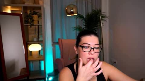 Tamara online show from 28, 11, 2025