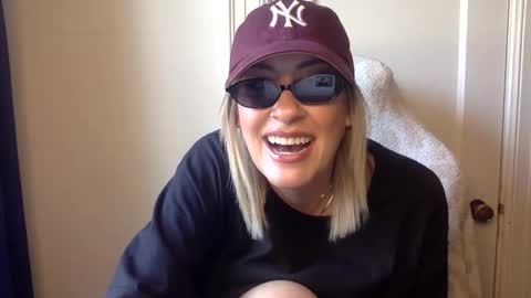 Snapshot of mrsprissxo chatting on 24, 4, 2026 MrsPrissXO online show from 24, 4, 2026