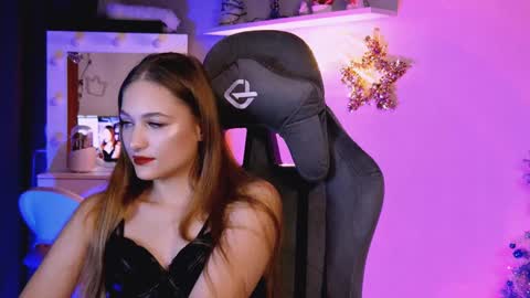 Snapshot of mrstenderbeast chatting on 21, 12, 2024 YOUR OWNER online show from 21, 12, 2024