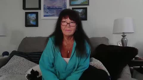 Snapshot of mrsvivianharper chatting on 17, 3, 2026 VivianHarper online show from 17, 3, 2026