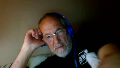 mrtease5 online show from 18, 4, 2026
