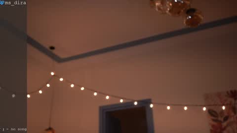 Snapshot of ms_dira chatting on 21, 2, 2026 dira and the riru tribe online show from 21, 2, 2026