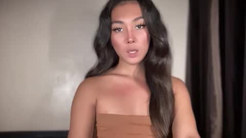 Snapshot of ms_kiana chatting on 14, 10, 2025 CALL ME KIANA online show from 14, 10, 2025