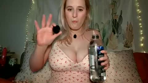 msclairewhatever online show from 25, 6, 2026
