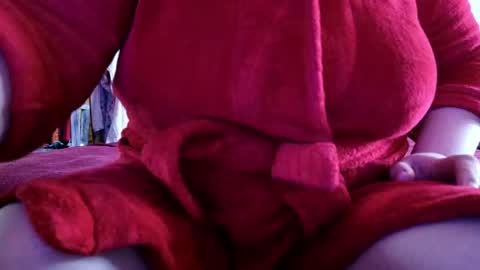 Snapshot of msfiery chatting on 21, 4, 2026 Im Jess I can be a strict stepMother or a sweet stMommy all depends on you online show from 21, 4, 2026